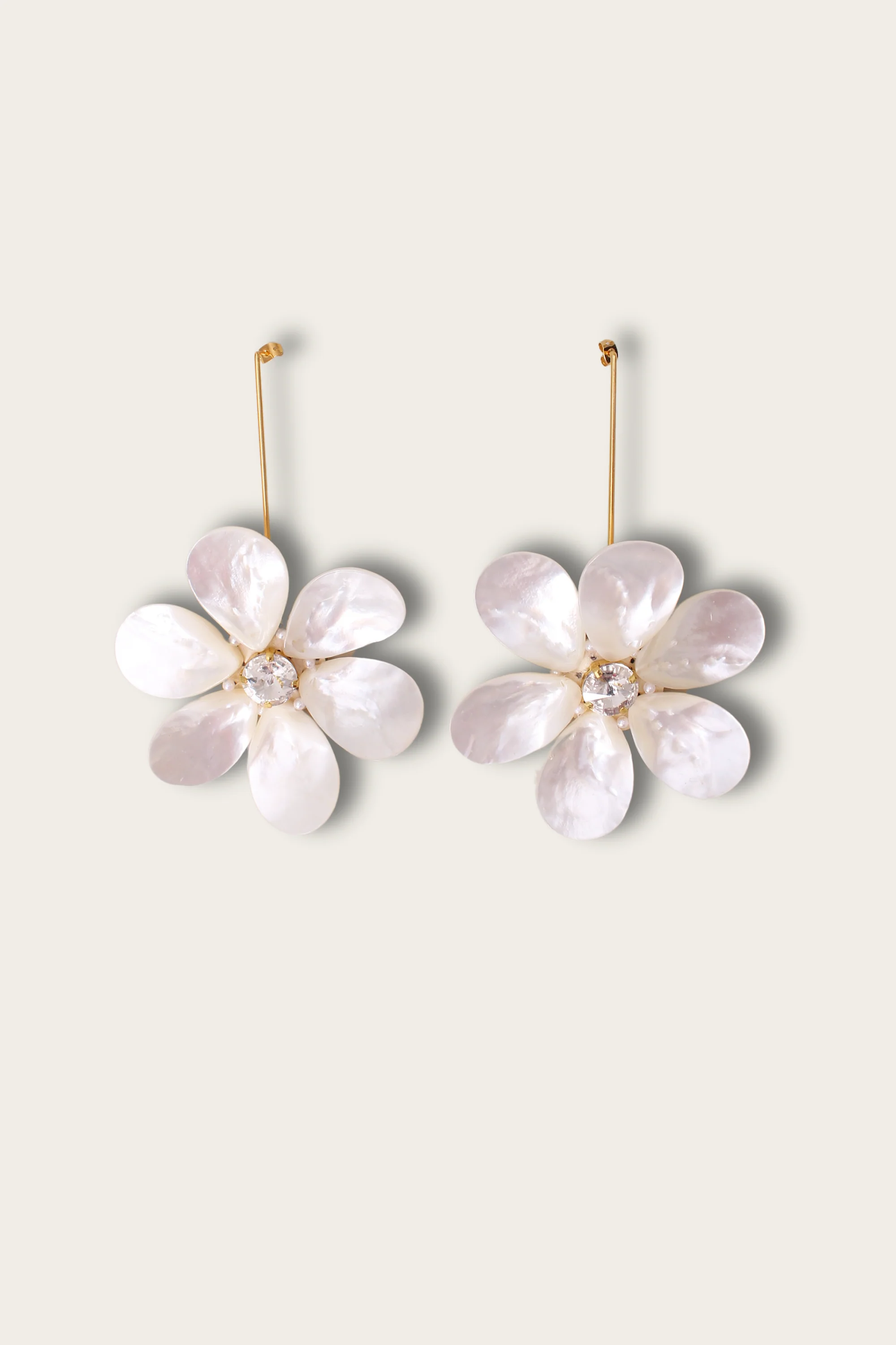 Fleur Blanche Earrings