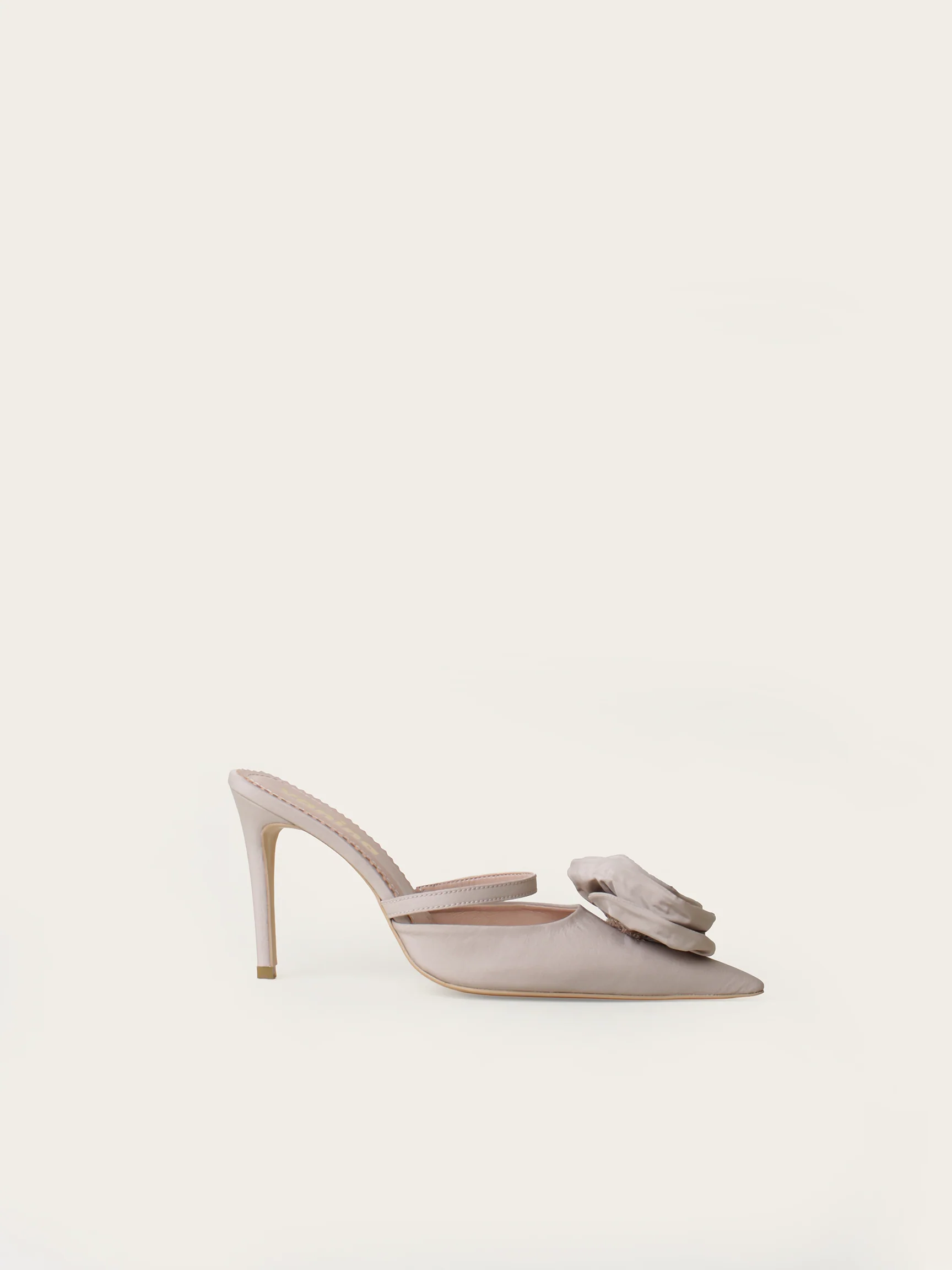 Rose Des Vents Mules